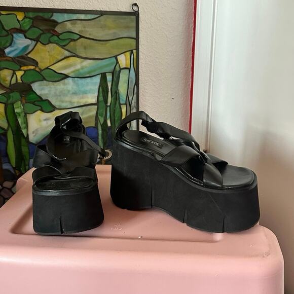vintage hot topic platform pelather strappy sandals - Picture 1 of 6